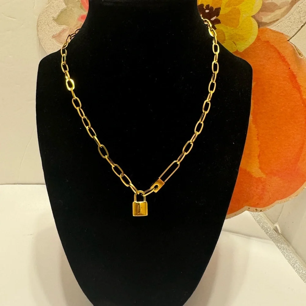 Golden girls statement Necklace, Minimalist Golden Hypoallergenic Necklace